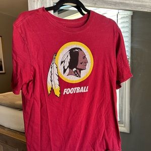 Washington redskins size large t shirt